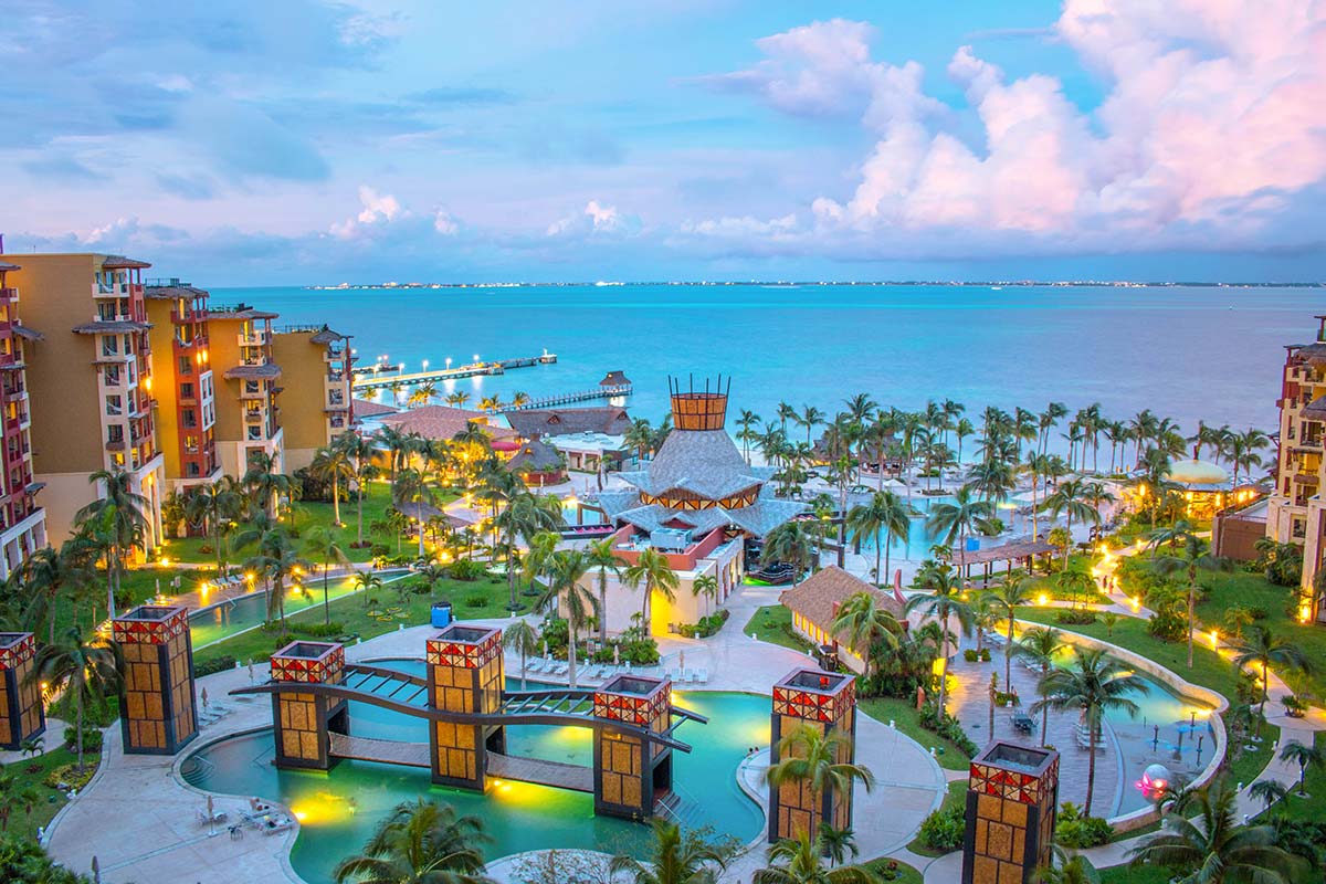 Villa del Palmar Cancún
