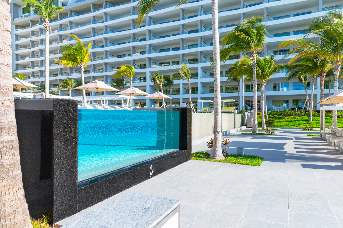 garza-blanca-cancun-principal-piscina