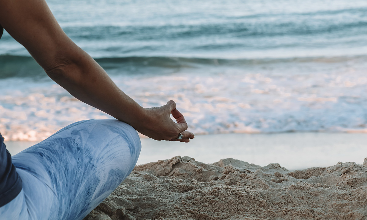 yoga-en-la-playa