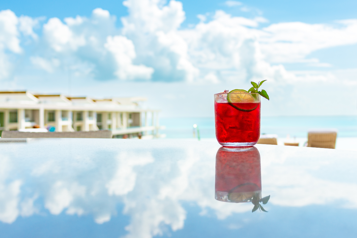 garza-blanca-cancun-rooftop-bar