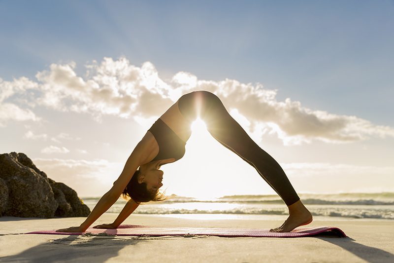 Estírate con Yoga