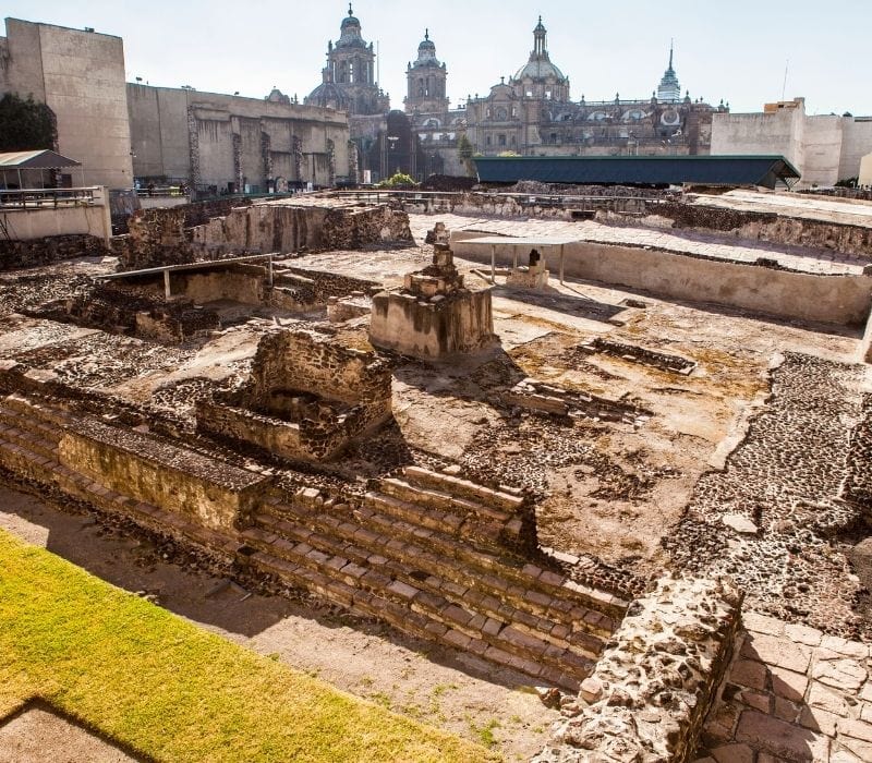 ruinas del templo mayor en la ciudad de méxico | las mejores piramides de mexico