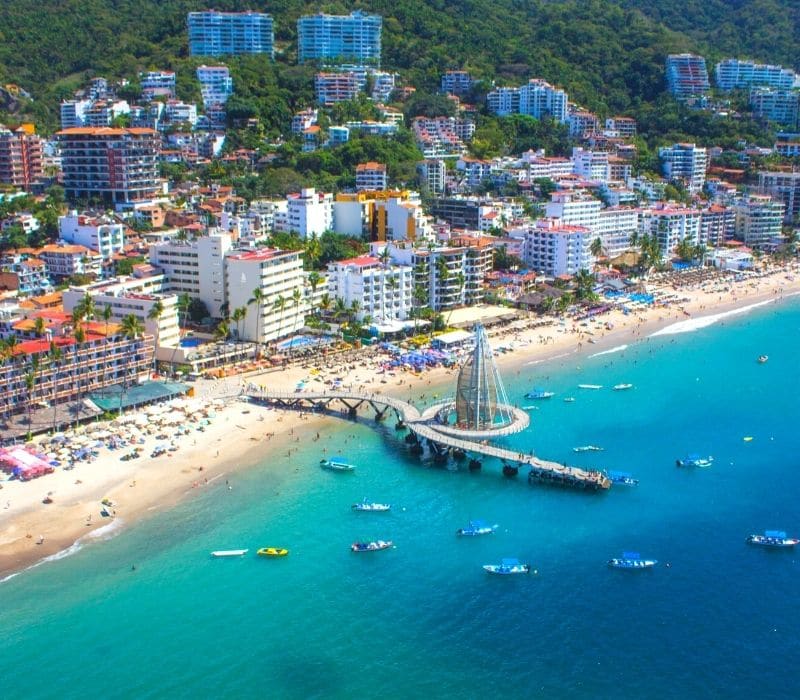 vista aérea de Playa los Muertos, Puerto Vallarta